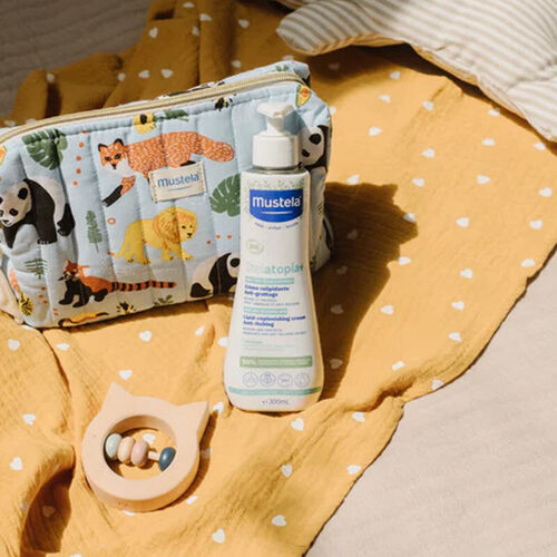 Mustela Stelatopia Lipit Yenileyici Krem 300Ml+ Makyaj Çantasi Hediye